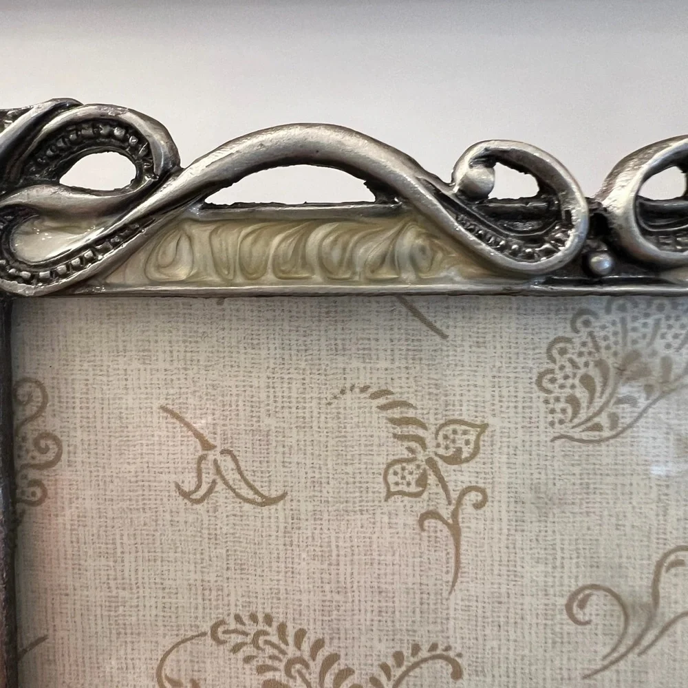 Bijou Jewel Embellished Picture Frame Silver Metal 4x6” Photo Wedding Scroll
